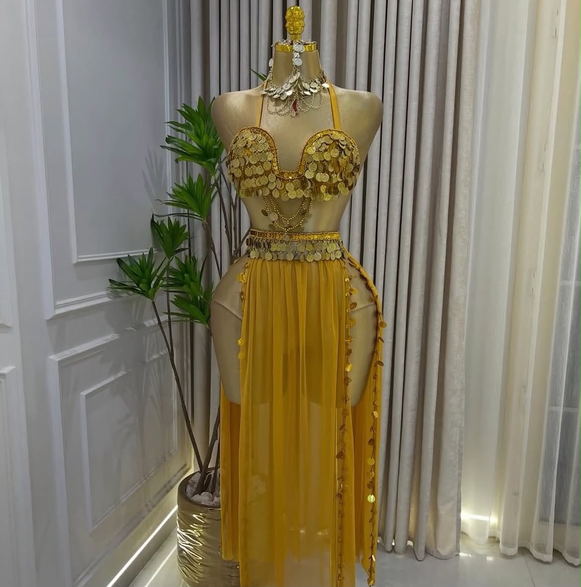 GOLDEN DIVA 👑-tenue deux pièces + masque